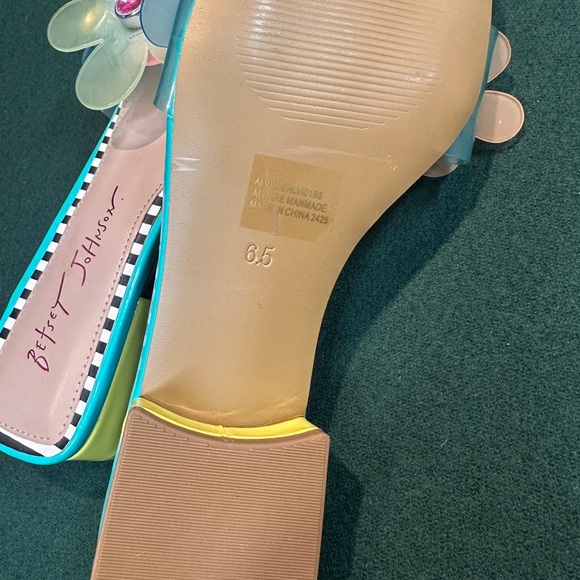 Brand new Betsy Johnson flats - Picture 3 of 5